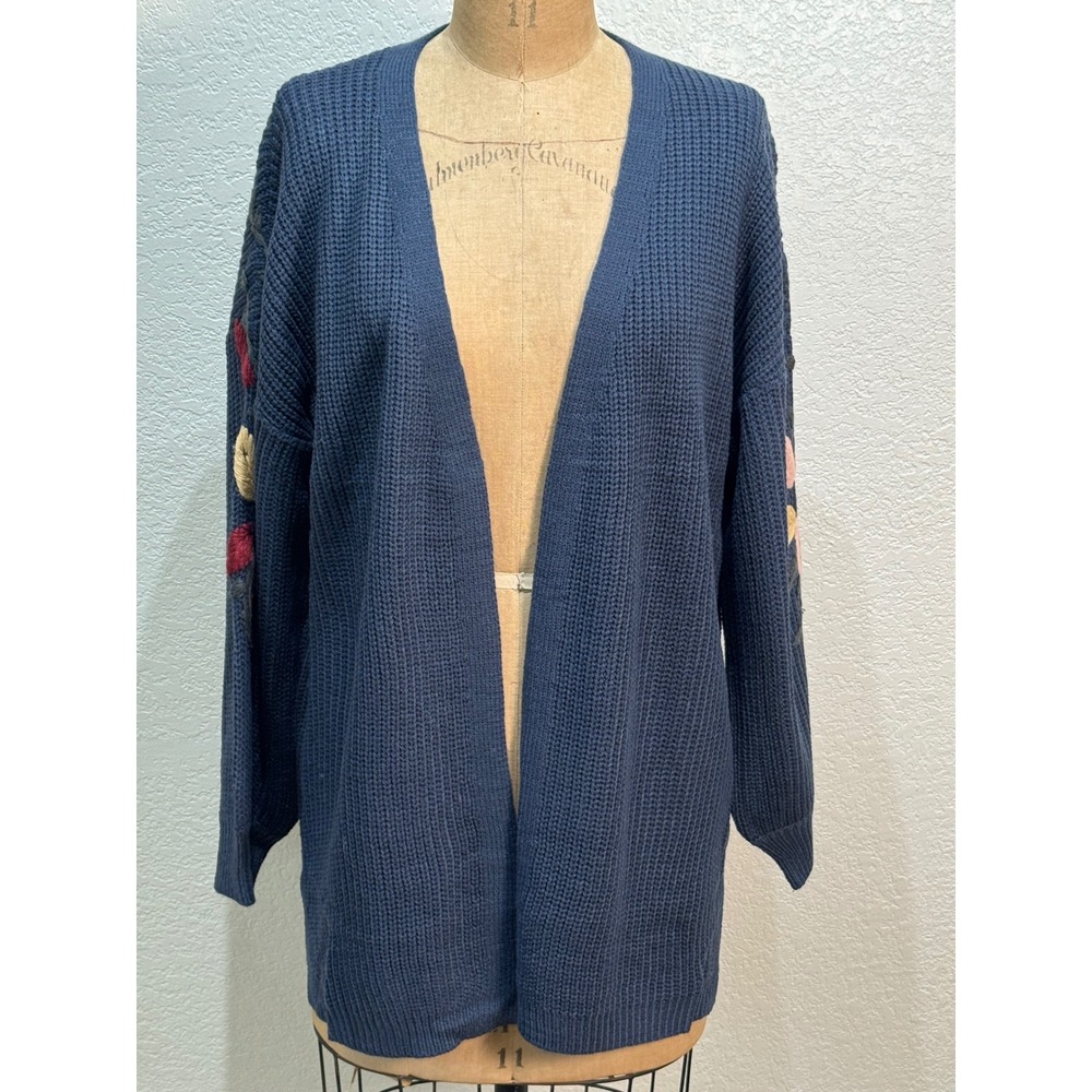 Grace‎ & Emma Blue Embroidered Floral Sleeve Cardigan Sweater Womens M/L NEW